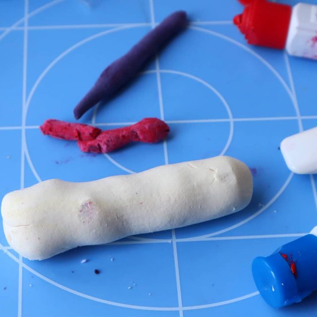 ダイソー粘土アイス着色