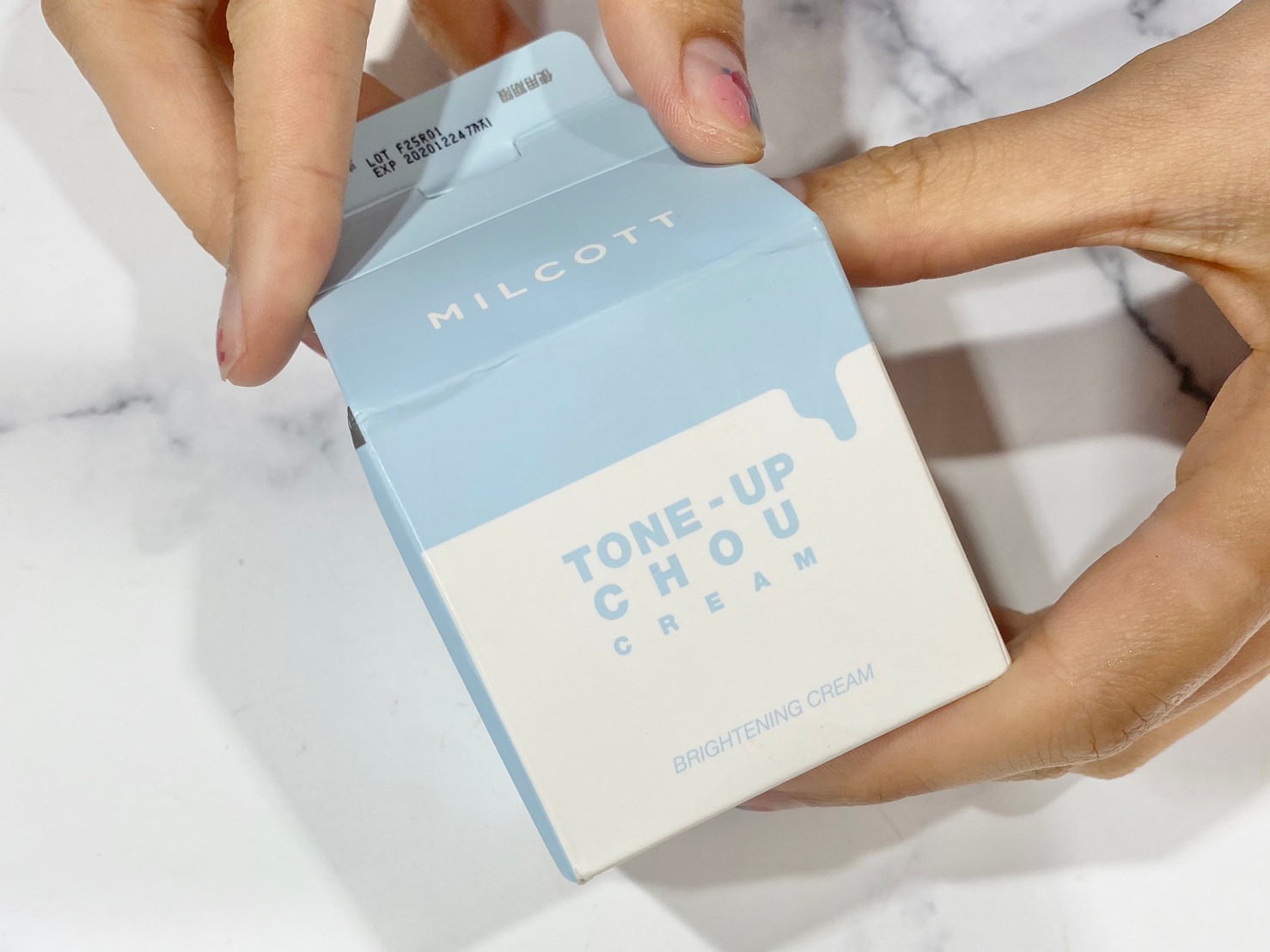 ミルクシュー 外箱