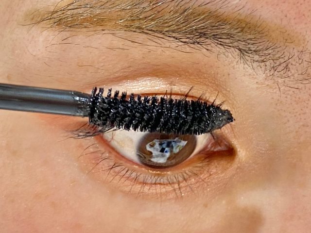 ボリュームラッシュマスカラ