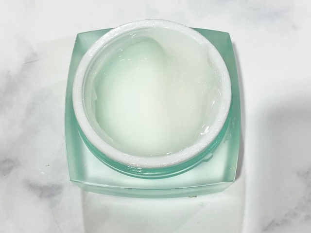 ウォーターシカジェルクリーム