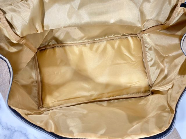 スヌーピー･ピクニックバッグの蓋を開けたところ