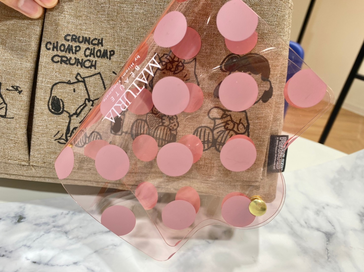 マスクバッグをバッグにつけた画像