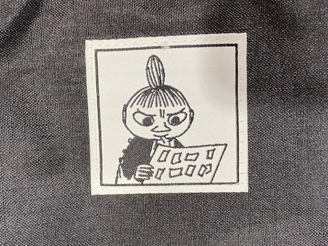 ムーミン レジカゴ型エコバッグに縫い付けられたリトルミィのイラスト