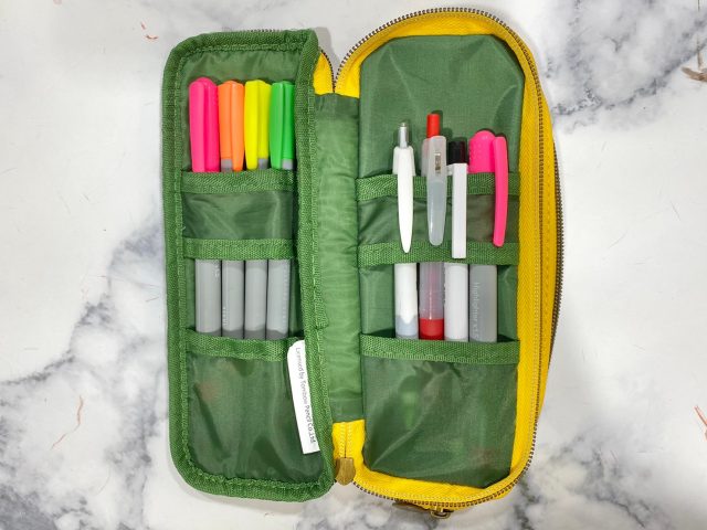 トンボ鉛筆8900ペンケースのフラットペンケース部