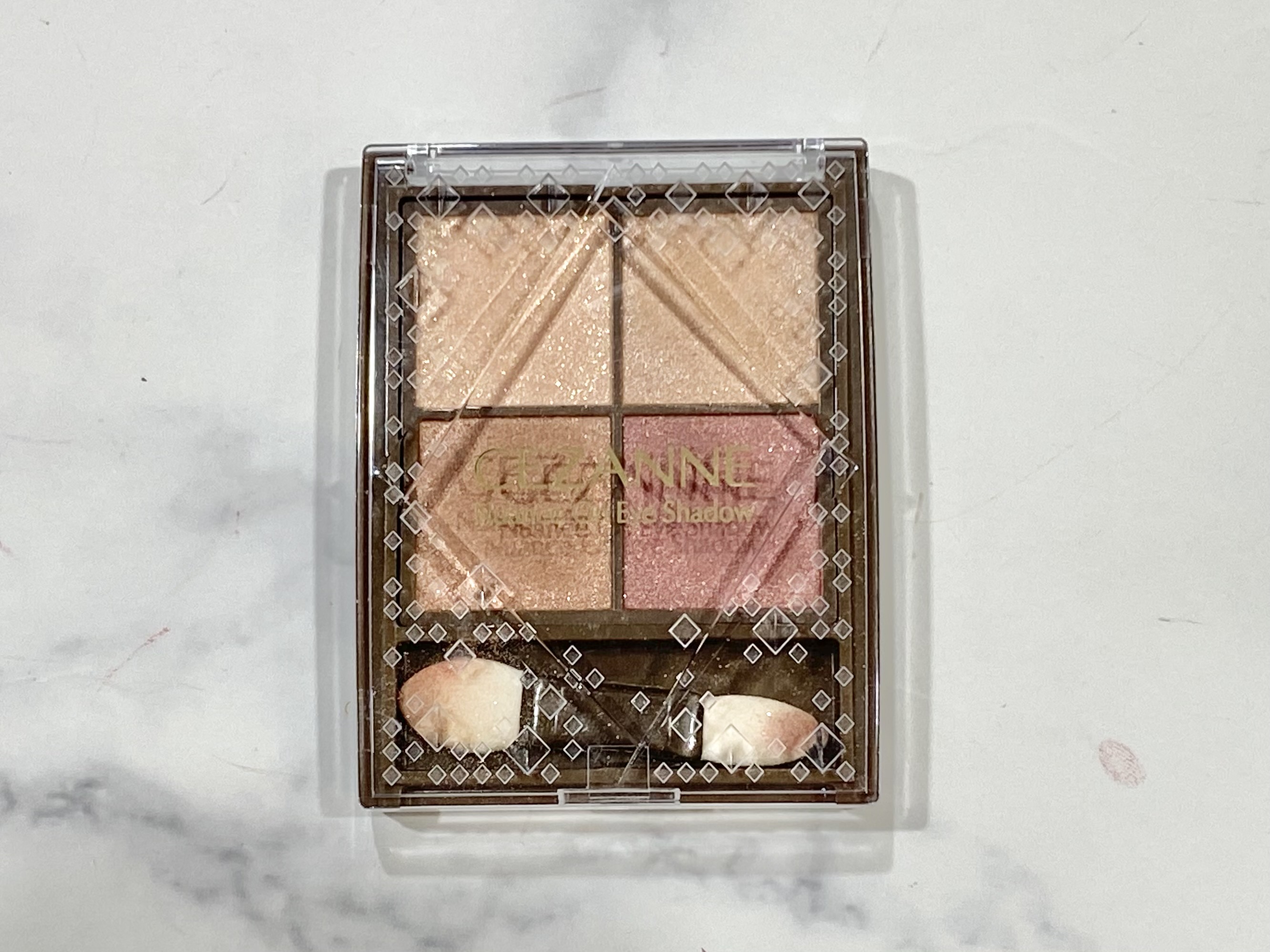 ニュアンスオンアイシャドウ