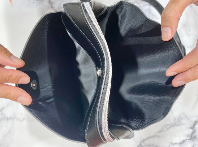 スクエアショルダーバッグ3層