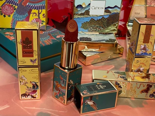 CATKIN「彫刻リップ」