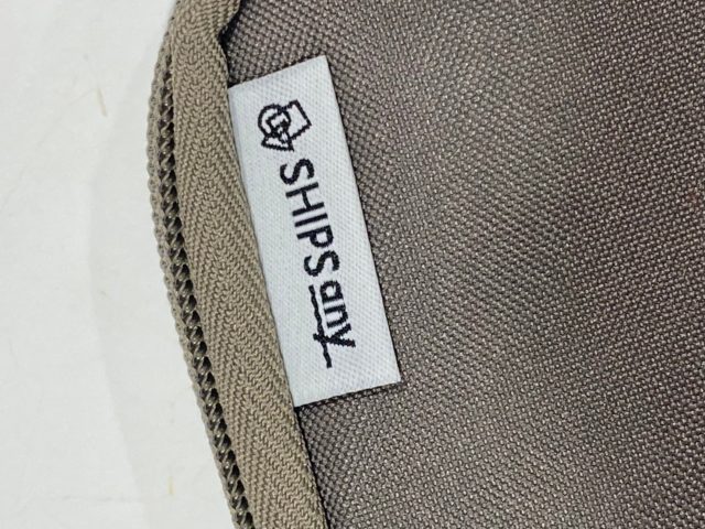 SHIPS×ミッキーのノート型マルチポーチが付録