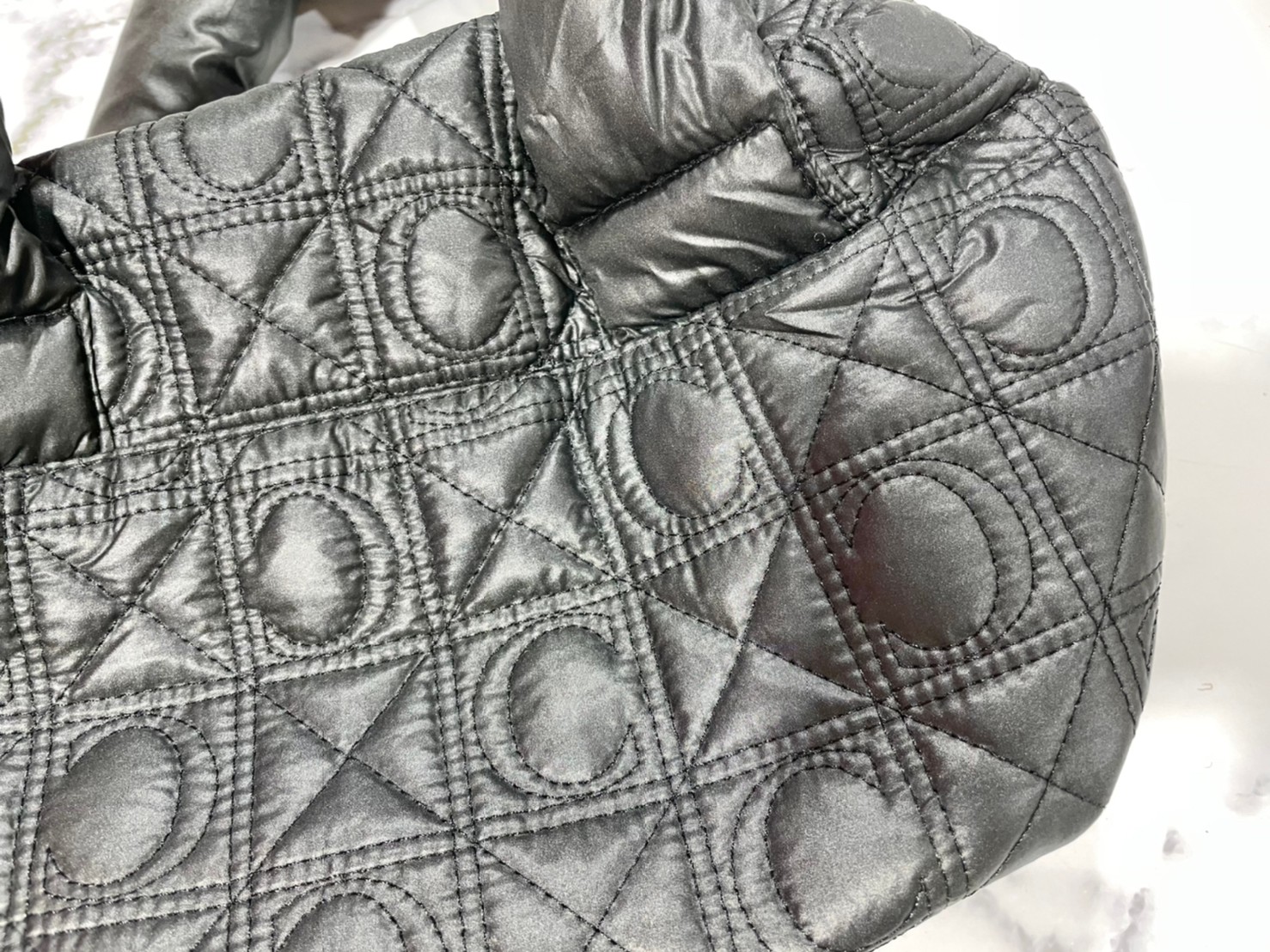 ラウンドバッグのアップ画像