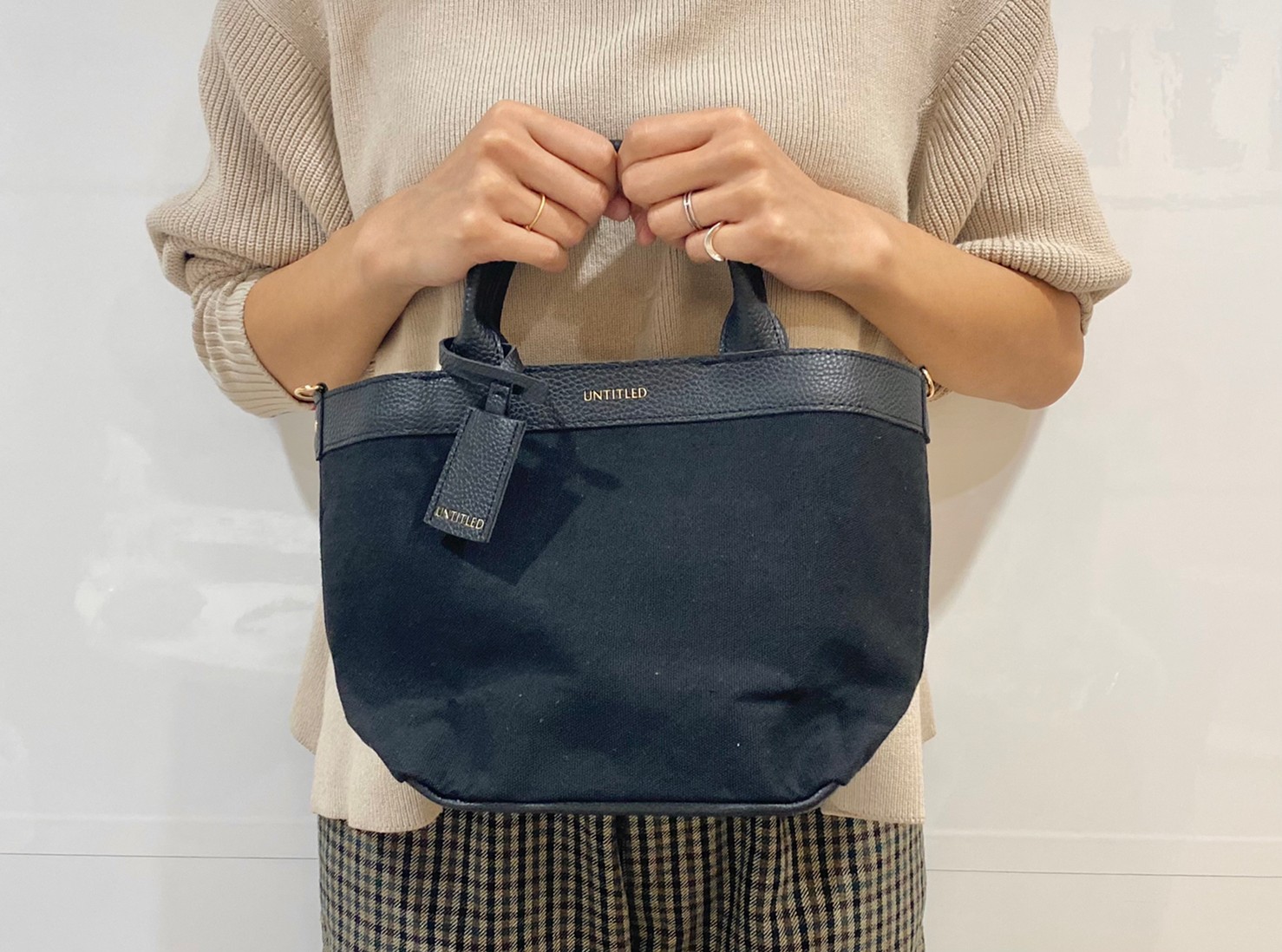 スペシャルショルダーバッグを持った画像3