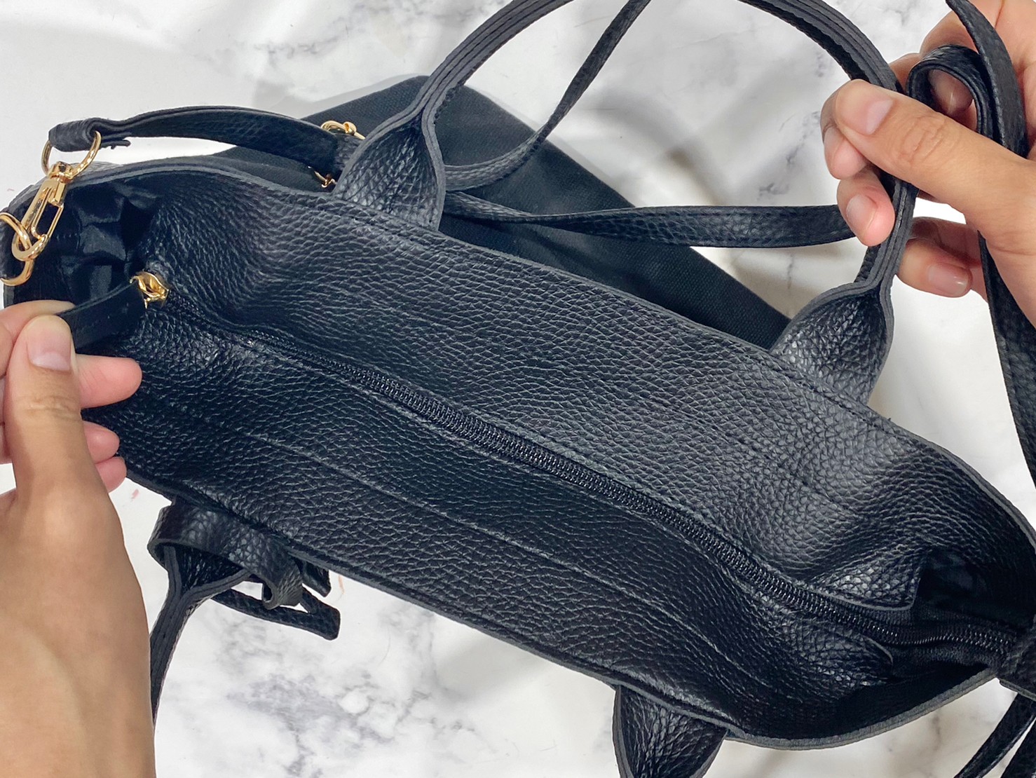 スペシャルショルダーバッグのファスナー画像