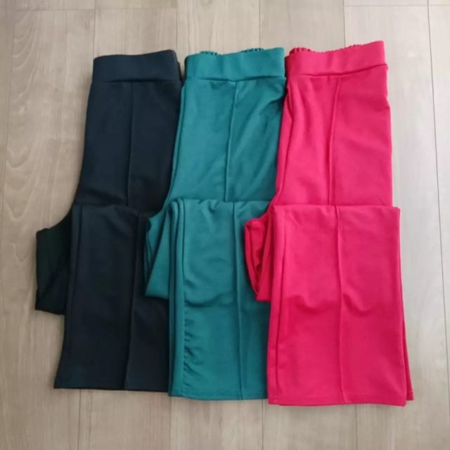 しまむらセンターシームパンツ