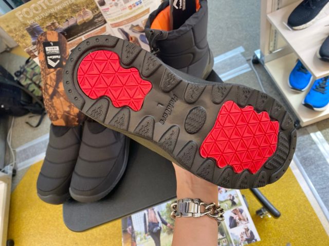 ワークマン防寒靴