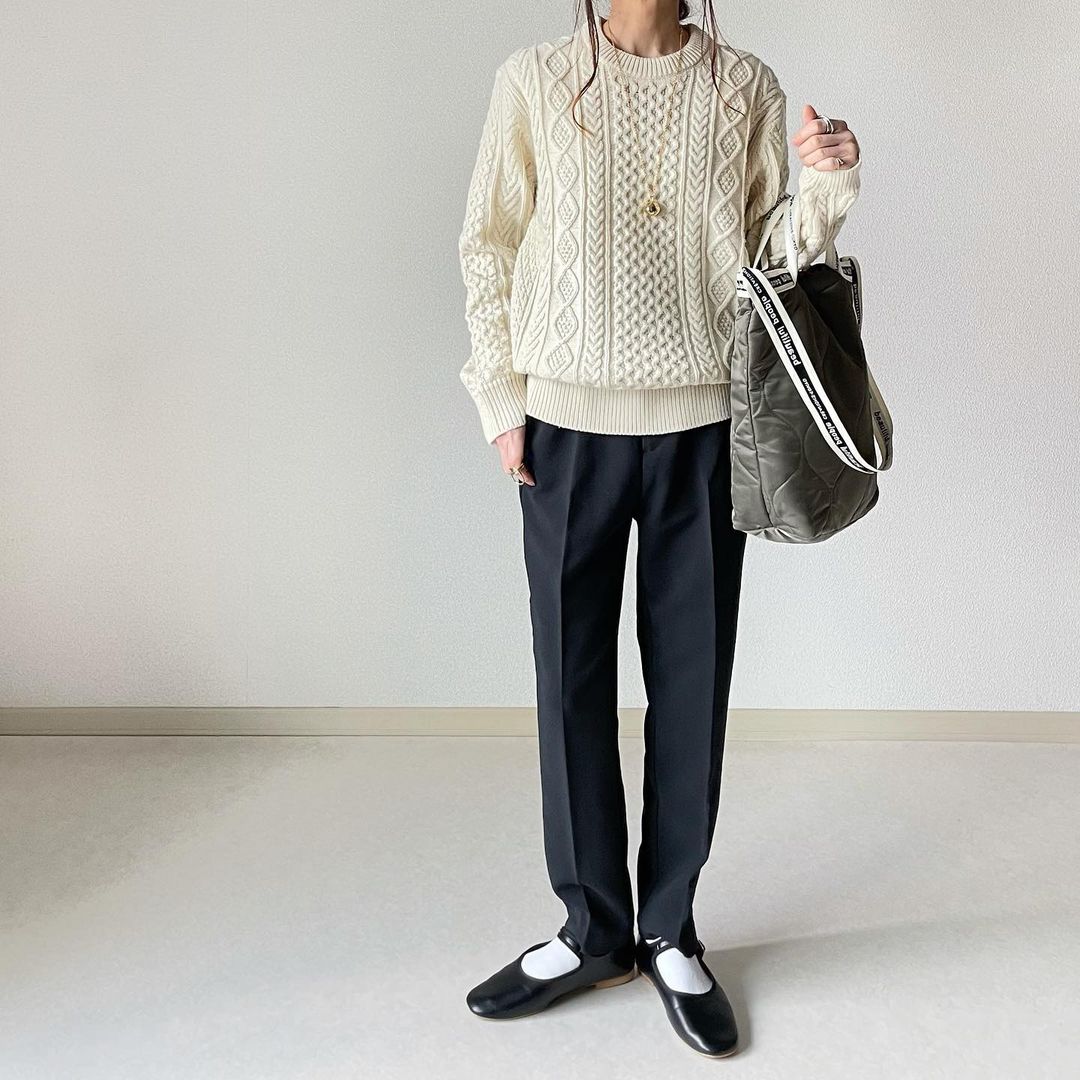 アランクルーセーターのコーデ画像