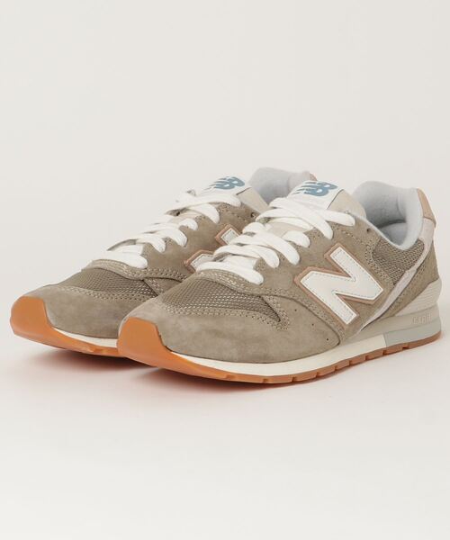 New BalanceのCM996のカーキの画像