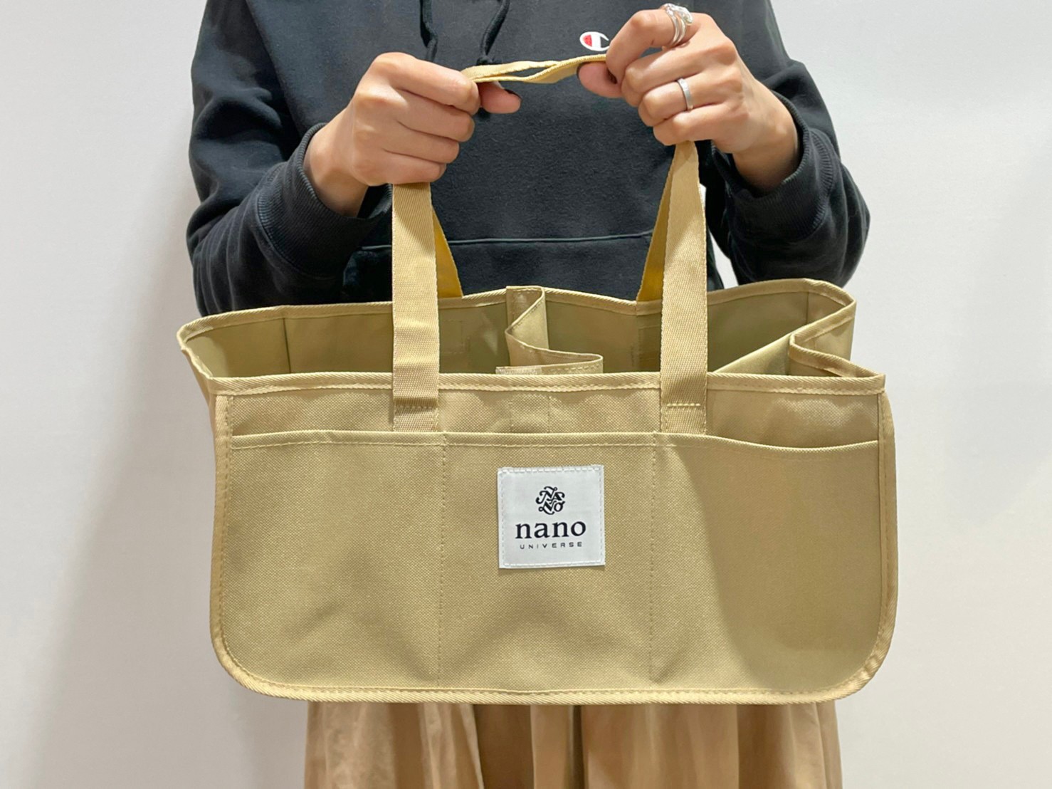 整理整頓バッグを持った画像