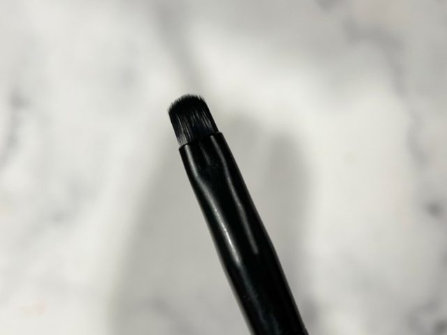 アイブロウブラシのアップ