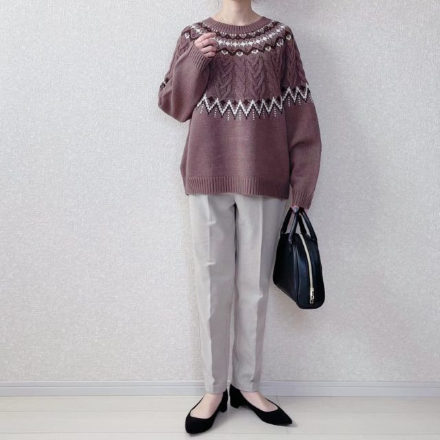 GUのブラウンのケーブルフェアアイルセーター(長袖)を使ったコーディネート