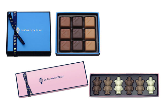 ピンクと青の箱に入ったチョコレート