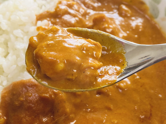 復刻版のバターチキンに入っている鶏肉