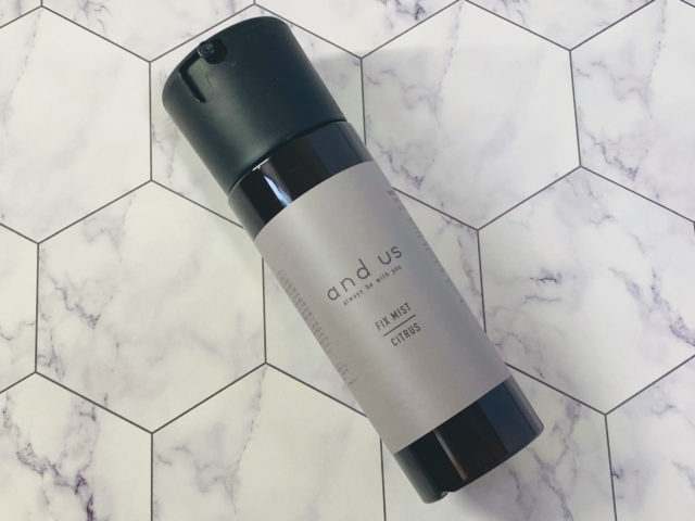 3COINSで販売されている「フィックスミスト」