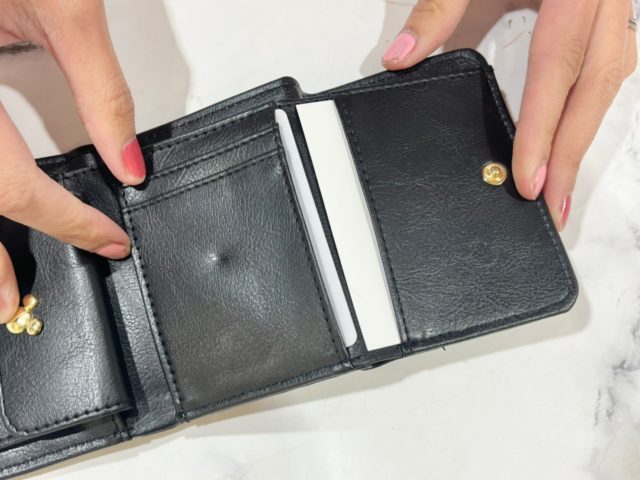 ミッキー三つ折り財布カードポケット