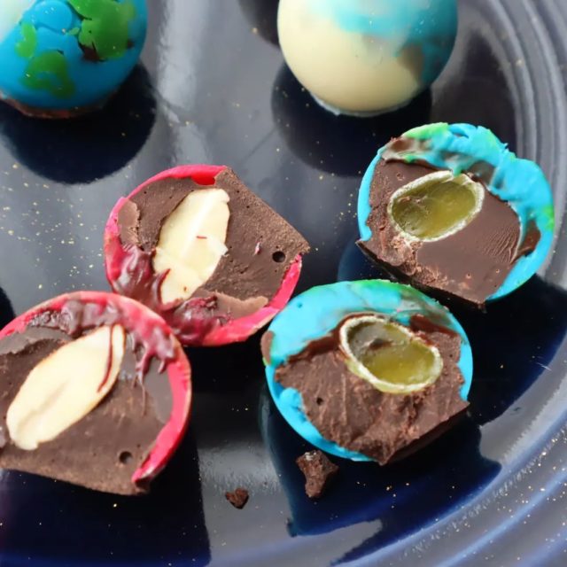 惑星チョコ中身