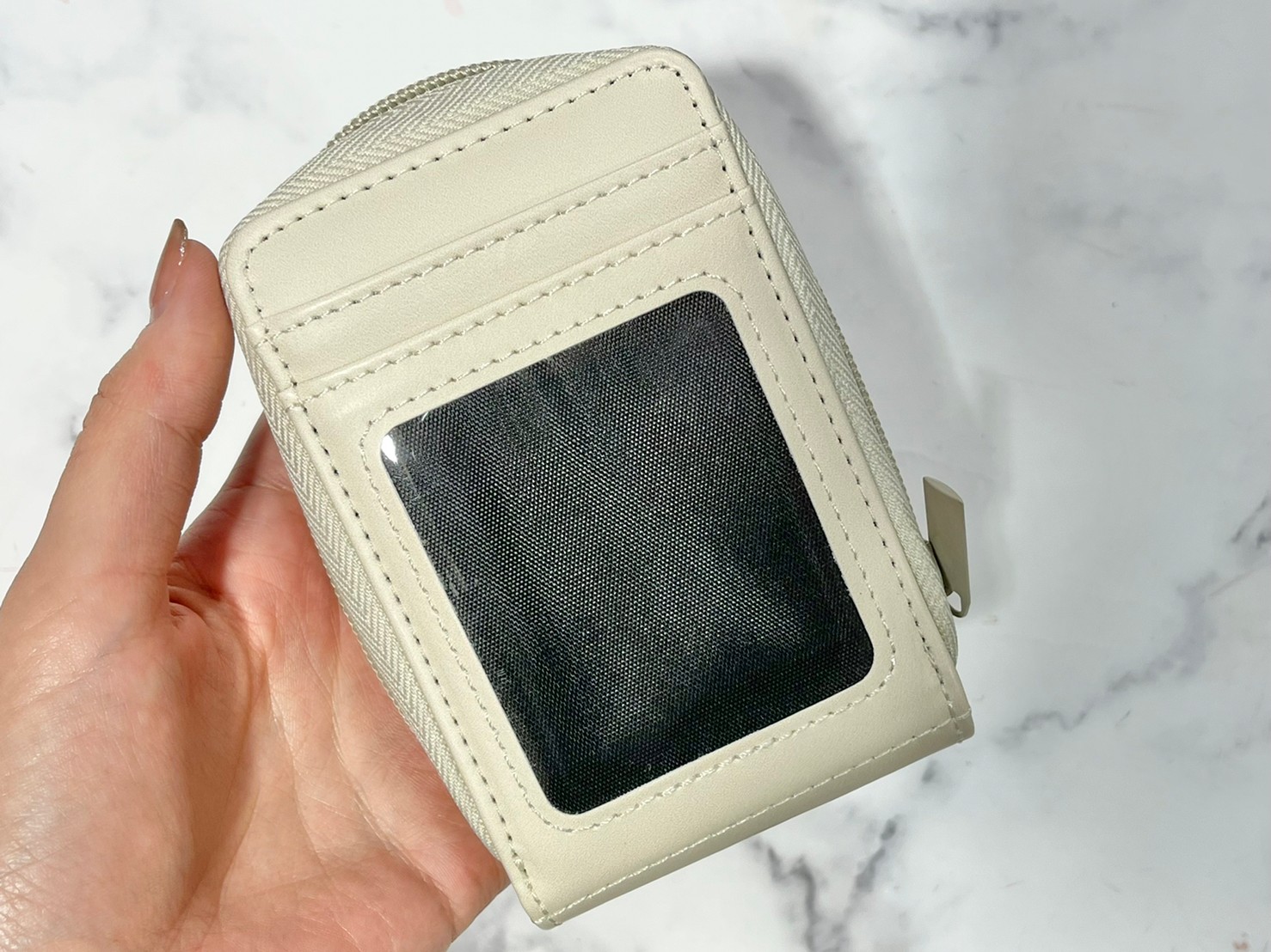 じゃばら式縦型カードケースの背面画像