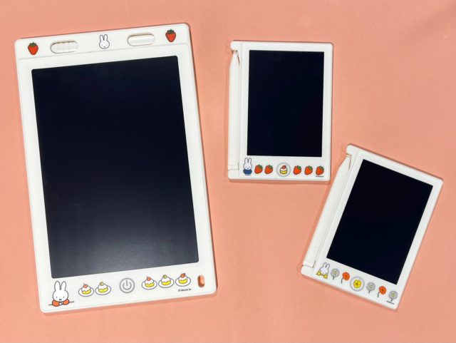 3種類のデジタルメモのパッケージなしの物撮り