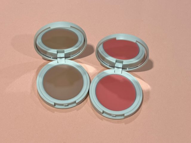 アイムユニ メルティングブラッシュを開けたところ