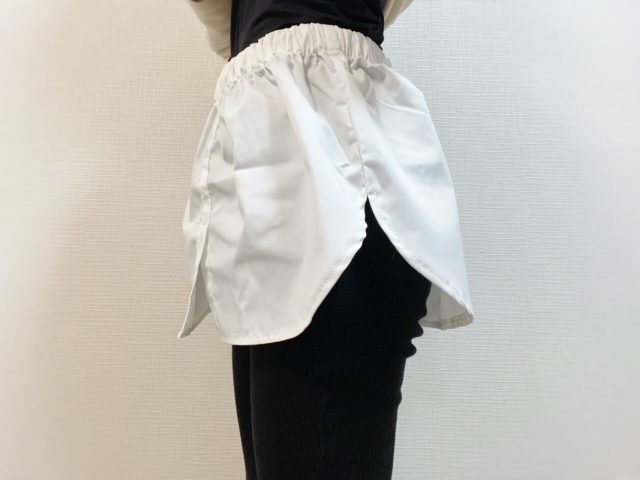 つけ裾を着用した女性