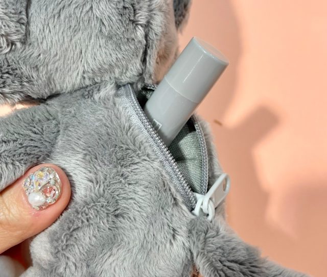 トムポーチチャックにリップ