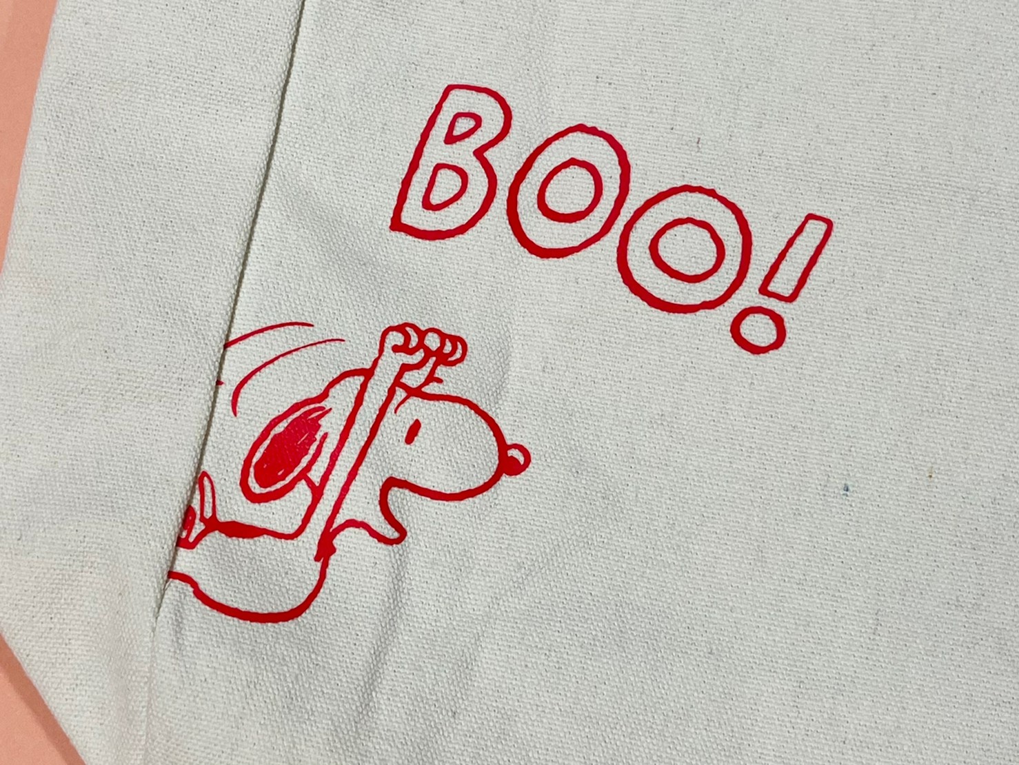 BIGトートバッグの背面のイラストアップ画像