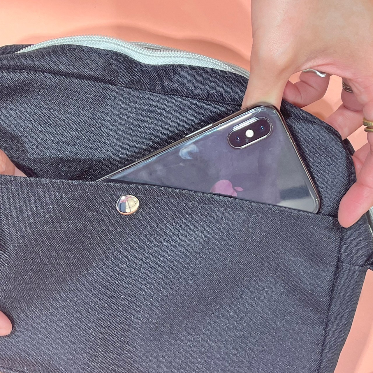 SHOULDER WALLET BAGの背面ポケット画像