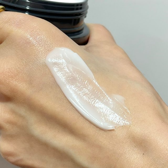 ナイトパック仕様で寝ている間にじっくりケア