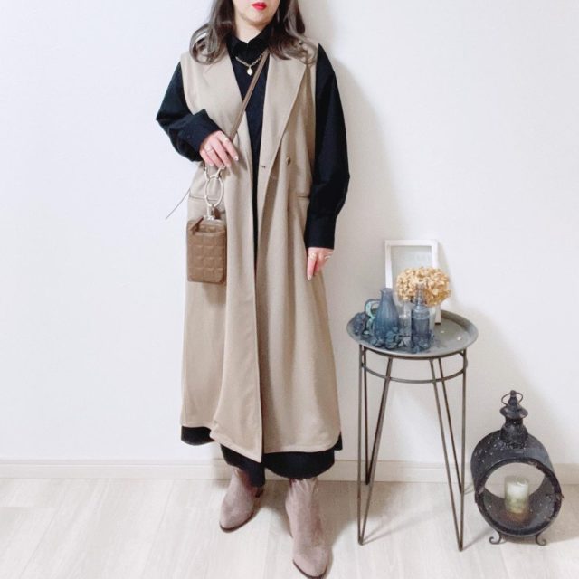 しまむらのブラウンの「テーラードロングジレ」×ワンピースコーディネート