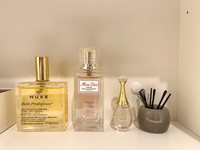 無印良品の歯ブラシスタンドをヘアピン入れとして使っている