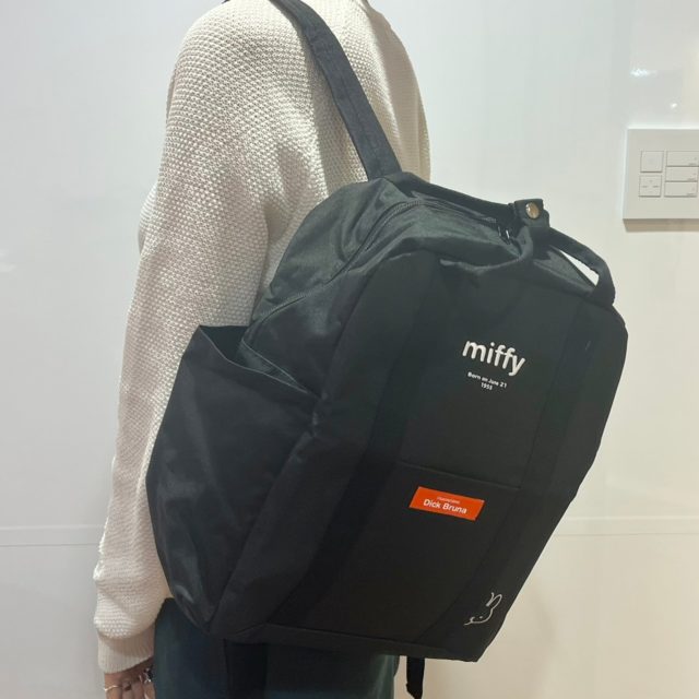 ブラック使用後ろから