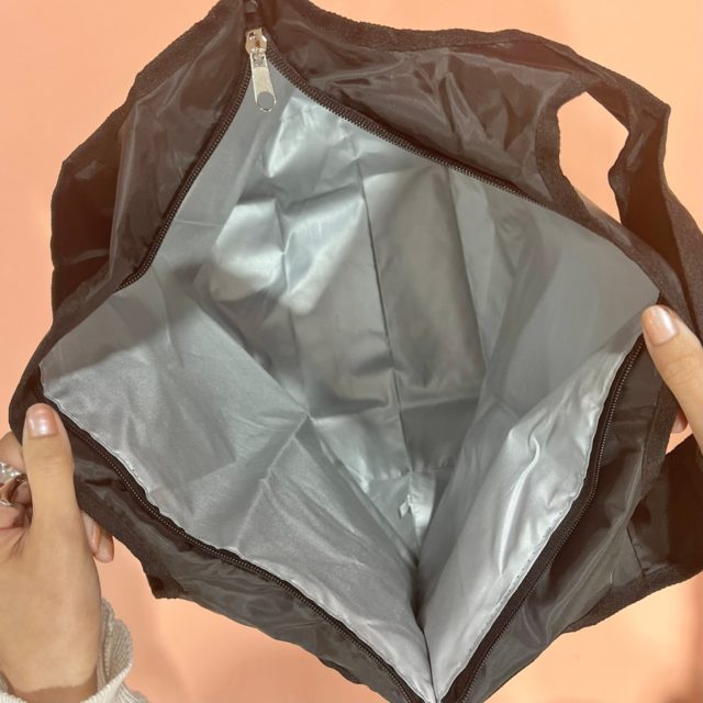 ミッフィー保冷バッグ内