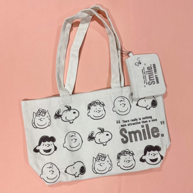 付録のトートバッグの物撮り