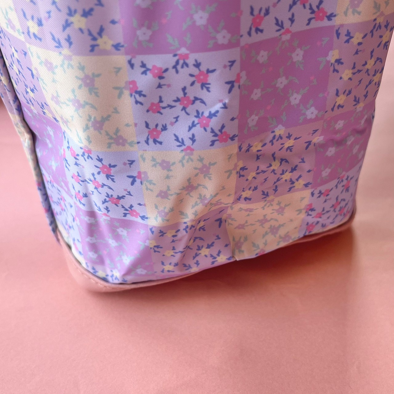 保冷保温ショルダーバッグの底部分の画像