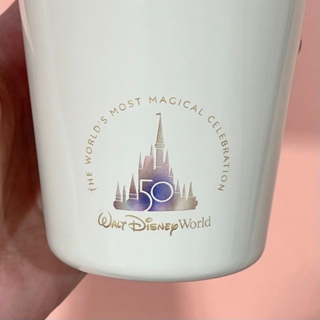 タンブラーの背面デザイン