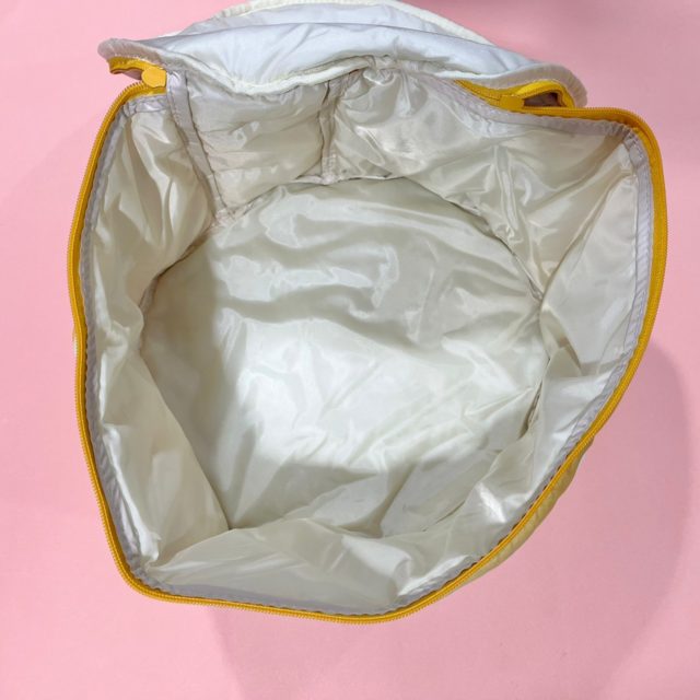 Mon Petit ほんものそっくり! ふわふわ収納ボックスの内部