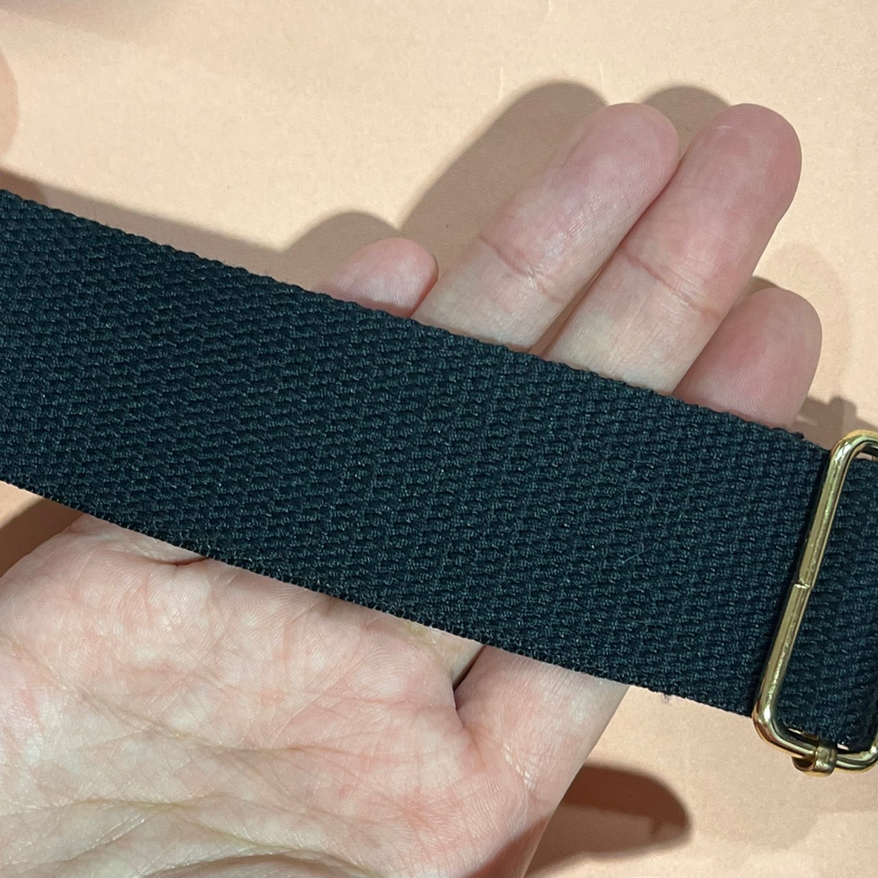 撥水・軽量ショルダーバッグのストラップ部分の画像