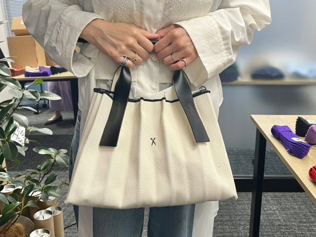 キャンバスバッグホワイト