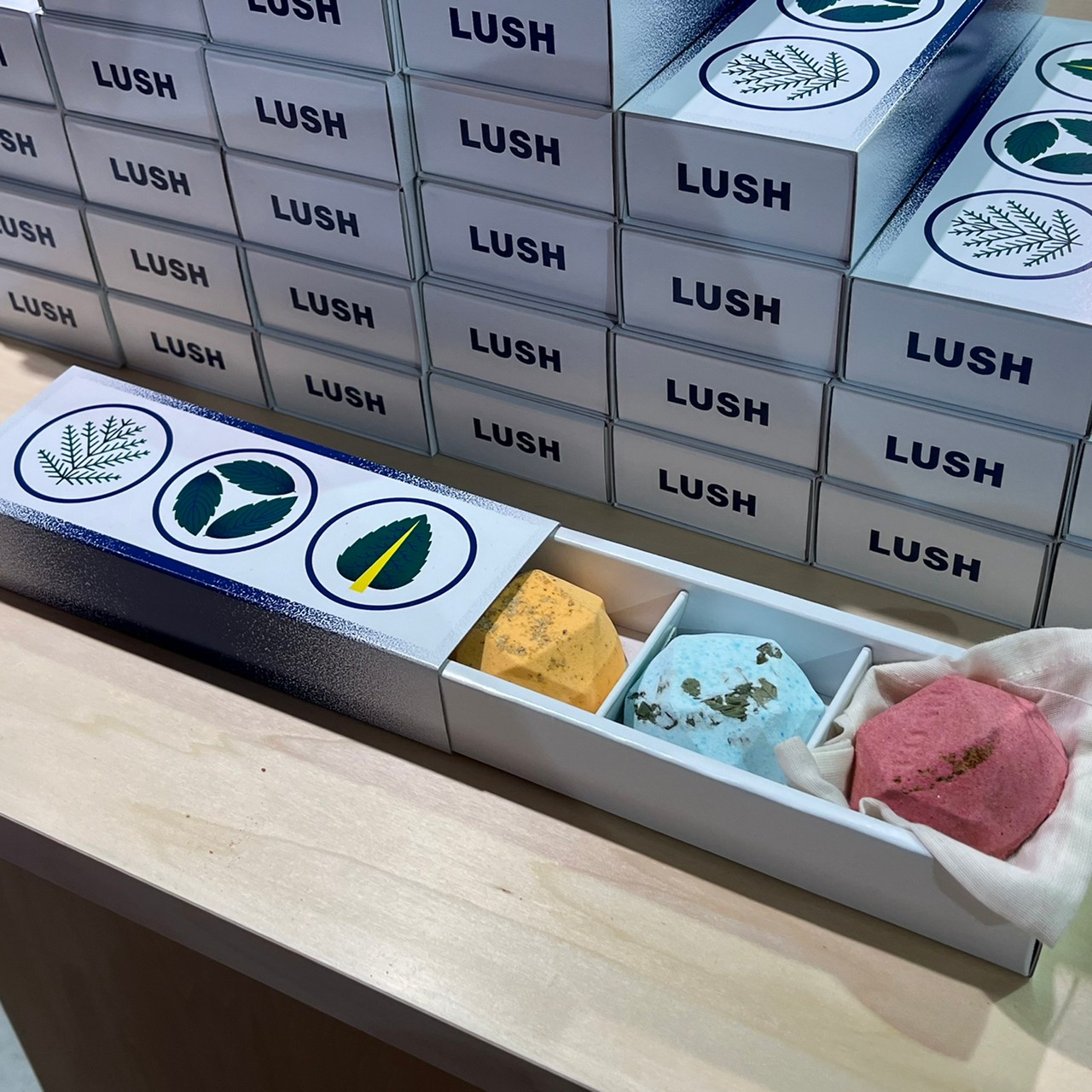  LUSH（ラッシュ）一服セレクトセット