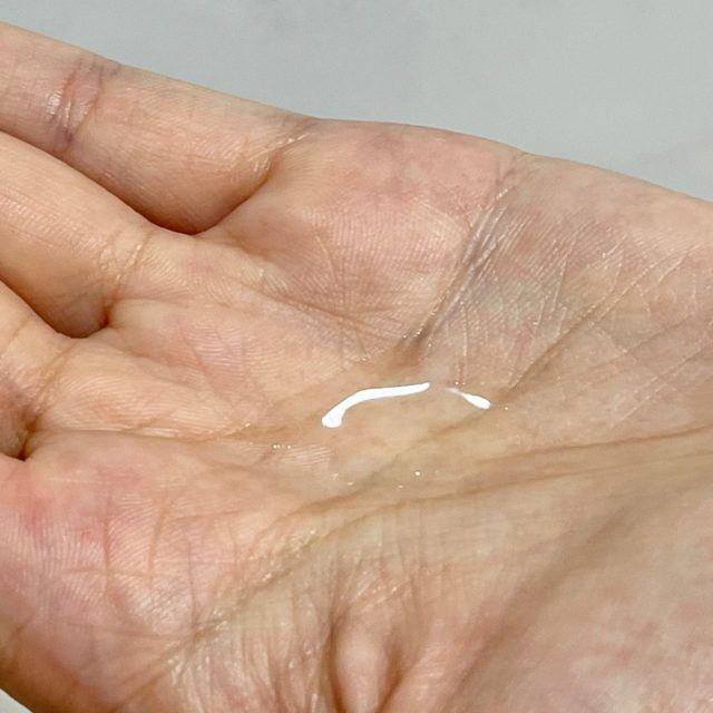 さらりとしたテクスチャーのWaphytoスキャルプ&ヘアオイル