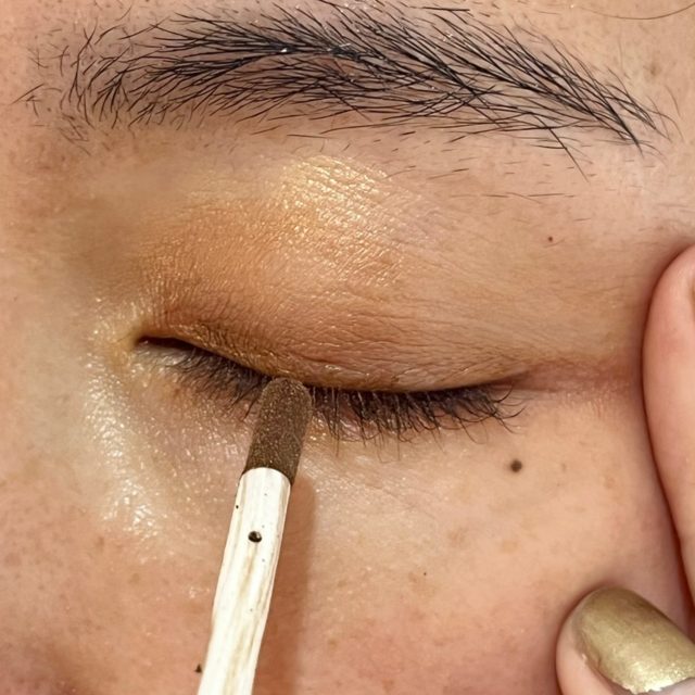 クラブ アミュチア ルースアイシャドウの写真