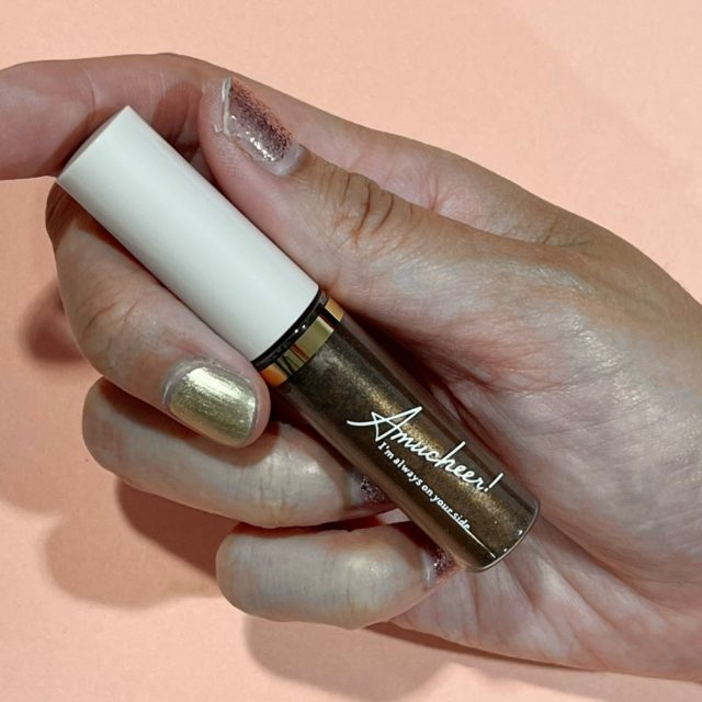 クラブ アミュチア ルースアイシャドウの写真