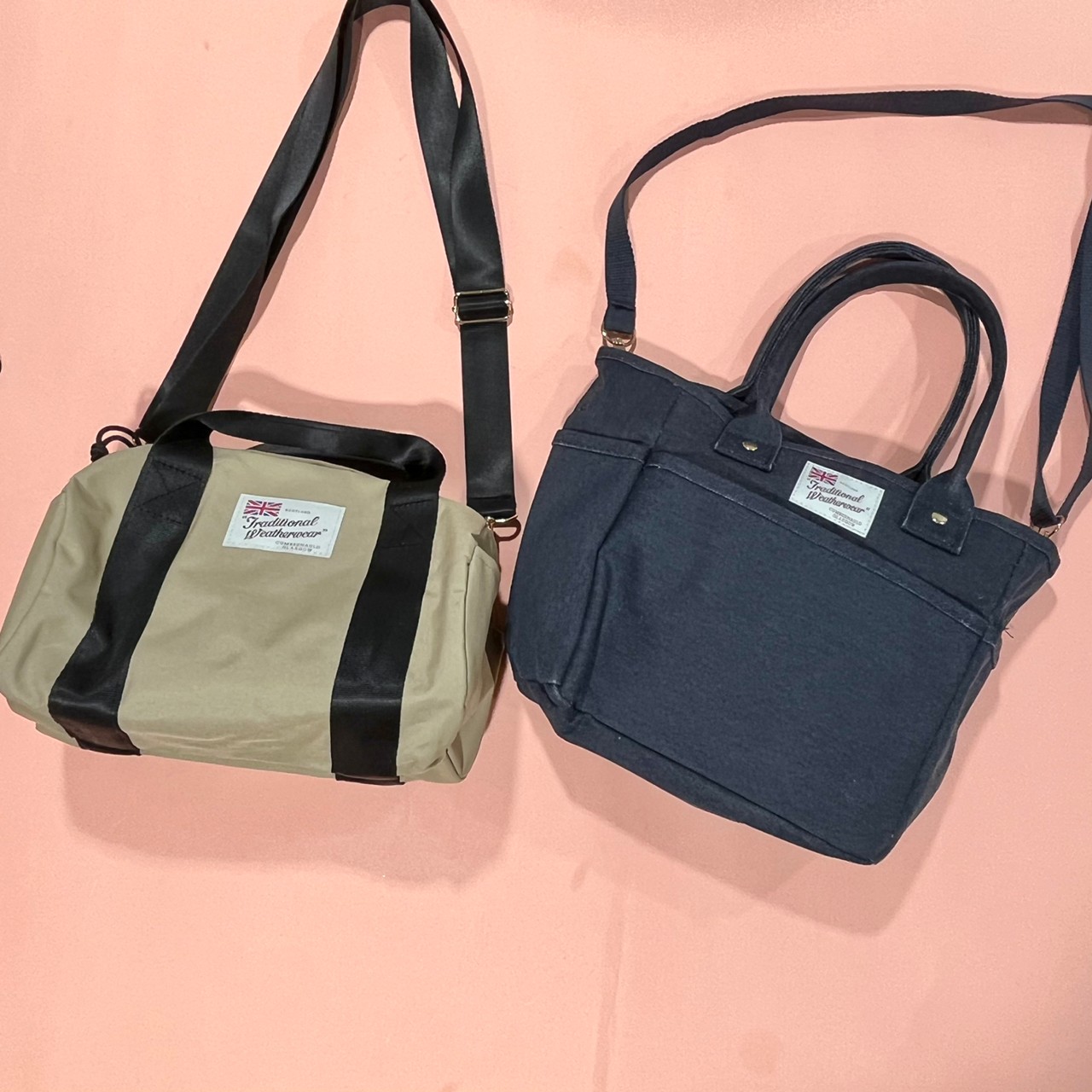 3ポケット キャンバス風トートバッグと同日発売のボストンバッグの画像